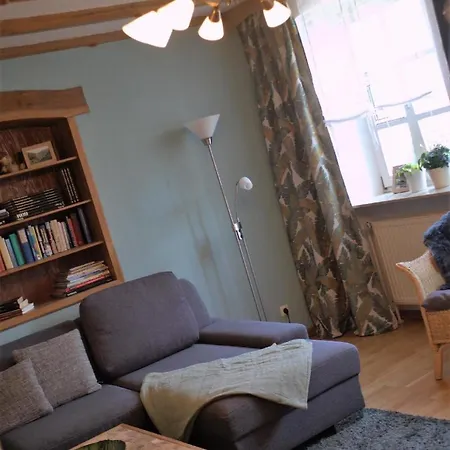 Jut Stuff - Familienfreundliche In Mit Grossem Garten Apartment Rommersheim